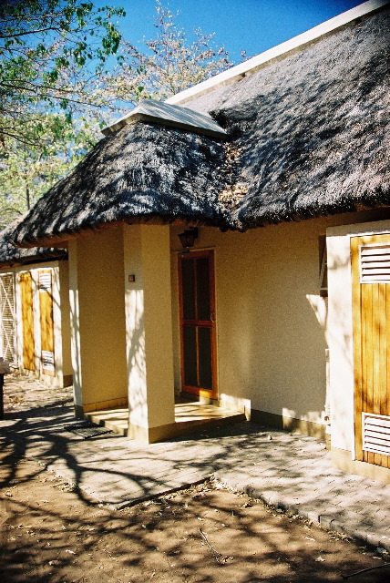 Sirheni rest camp - lovely!